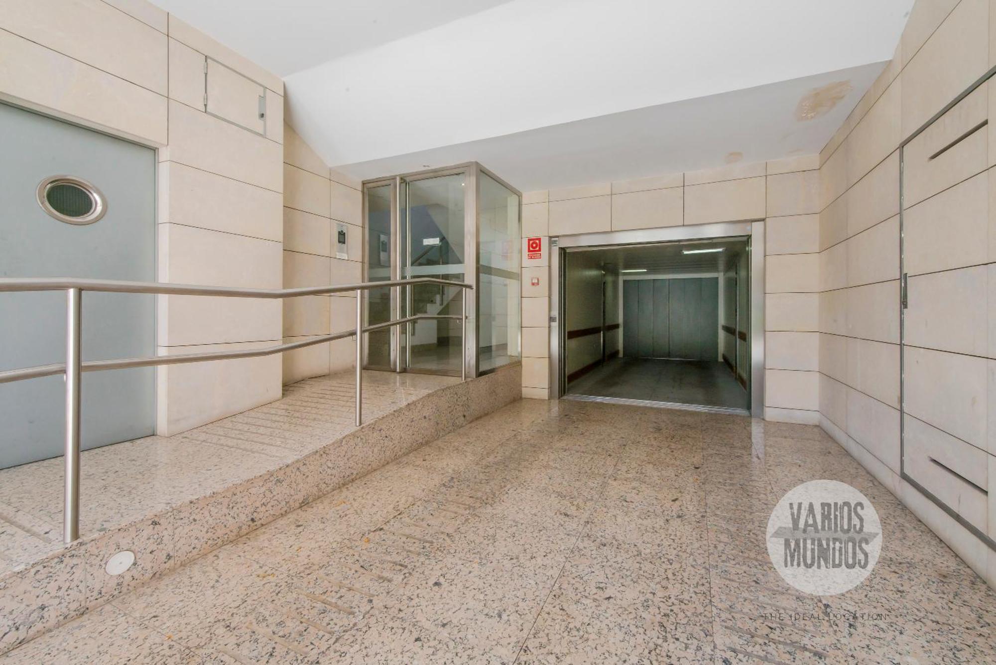 Apartamento Urban 6 En Adrian Pulido Con Parking Madrid